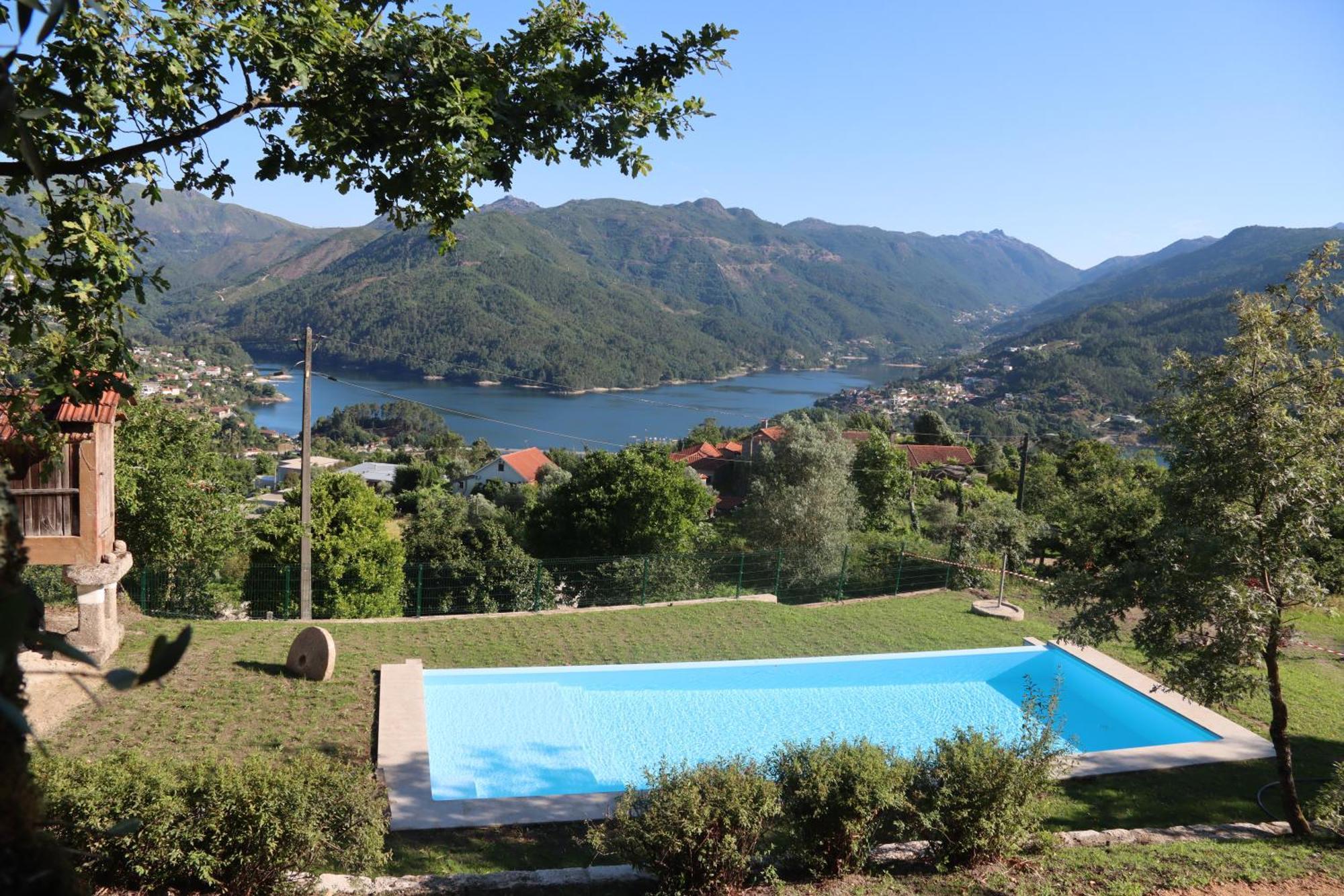 Gasthaus Quinta Da Veiga E Malhadoira Vieira do Minho Exterior foto